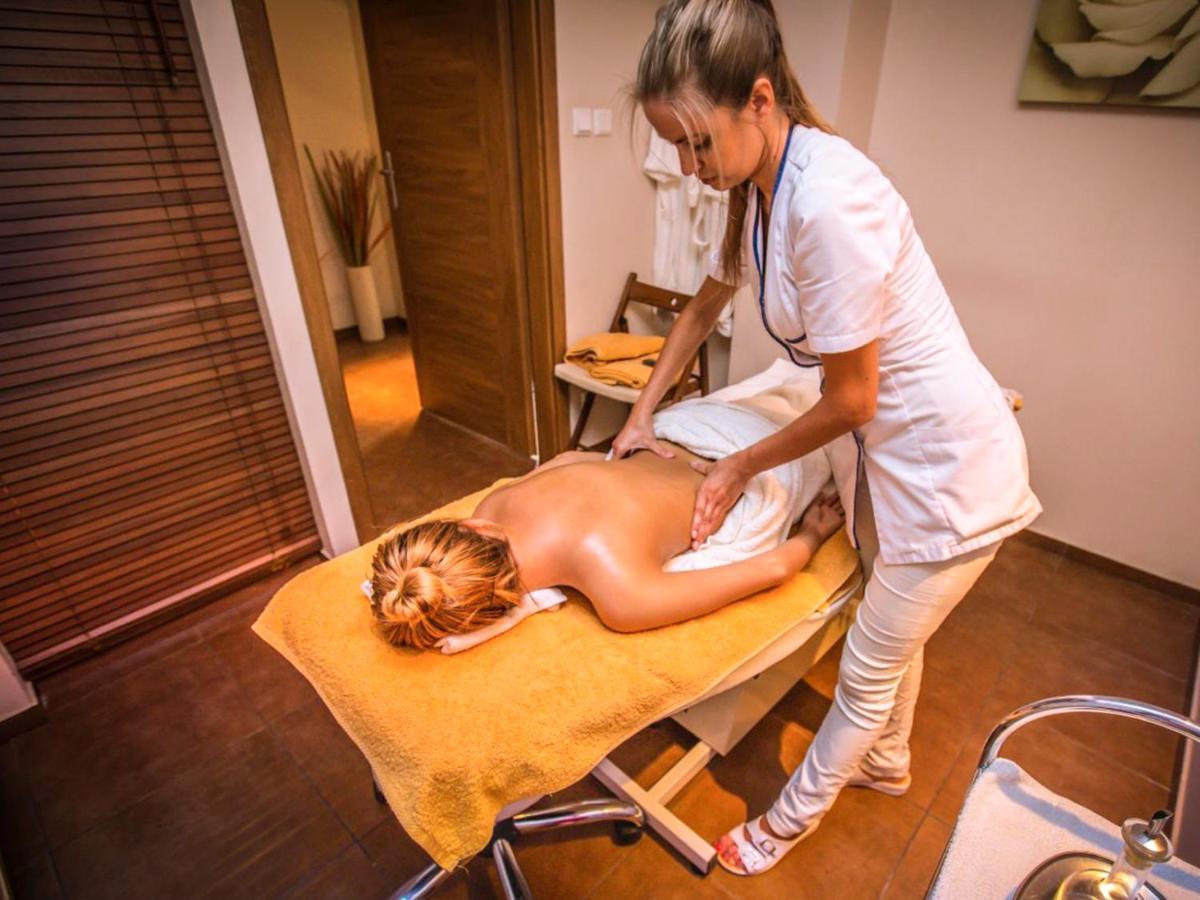 Villa Verdi Pleasure & Spa Leba Ngoại thất bức ảnh