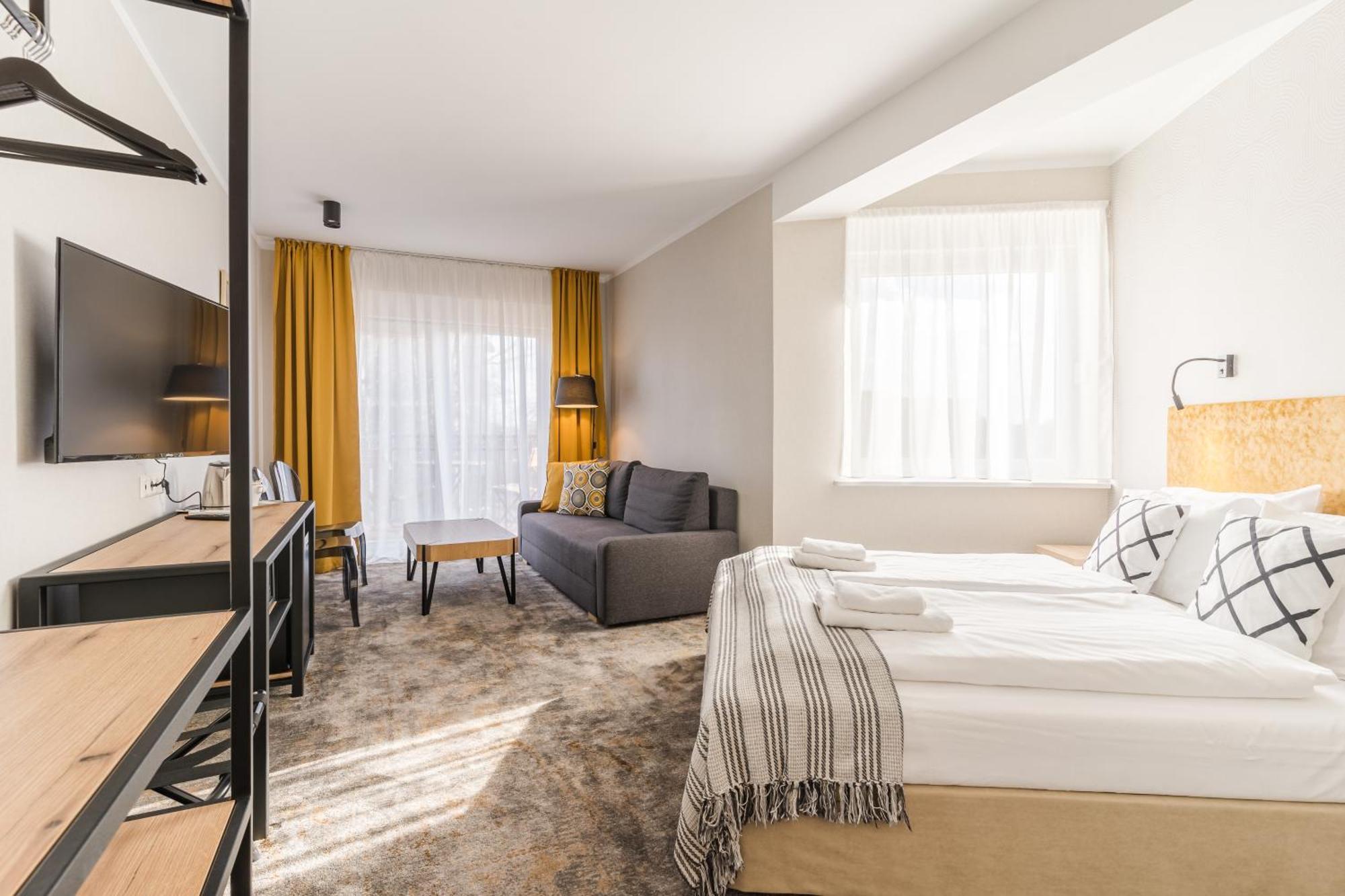 Villa Verdi Pleasure & Spa Leba Ngoại thất bức ảnh